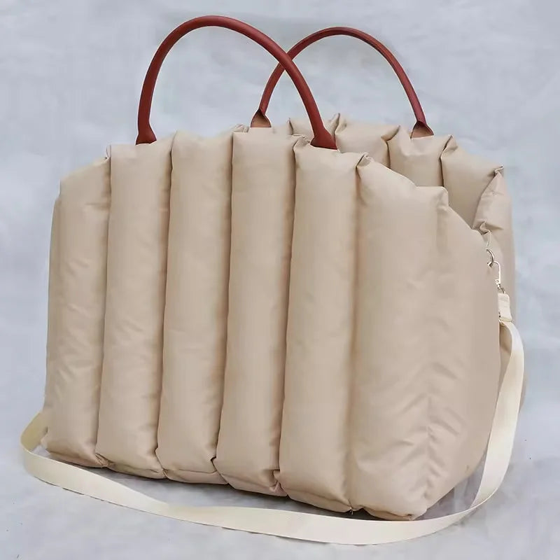 Portable Pet Dog Bag for Travel Luxury Handbag Winter Warm Removable Portable Outdoor Travel Safety Seat Bag Cat supplies